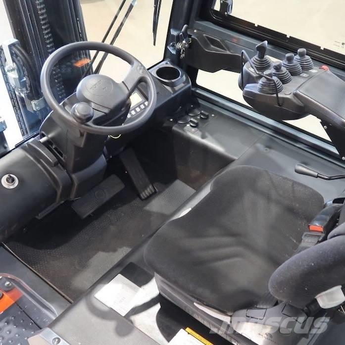 Toyota 8FBMT30 Stivuitor electric