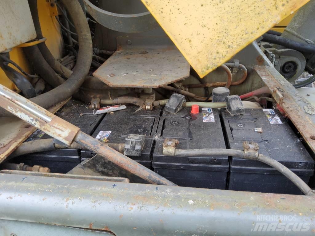 Volvo EW 200 Excavatoare cu roti