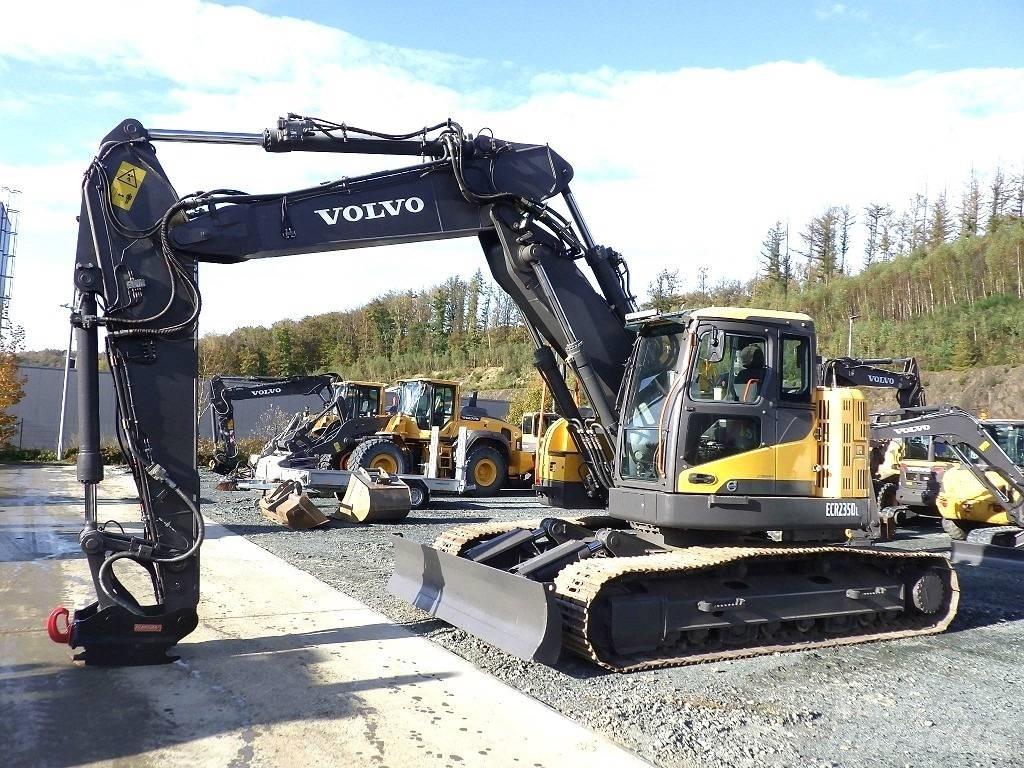 Volvo ECR 235 D Excavatoare pe șenile
