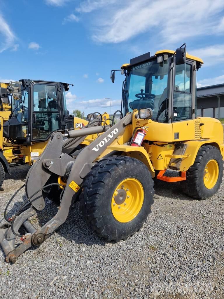 Volvo L 30 G Incarcator pe pneuri