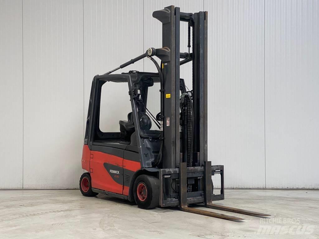 Linde E30L-01 Stivuitor electric