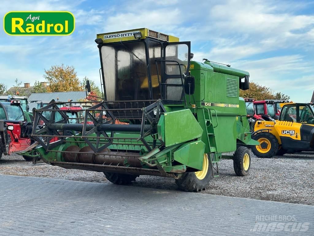 John Deere 1042 Combine de secerat
