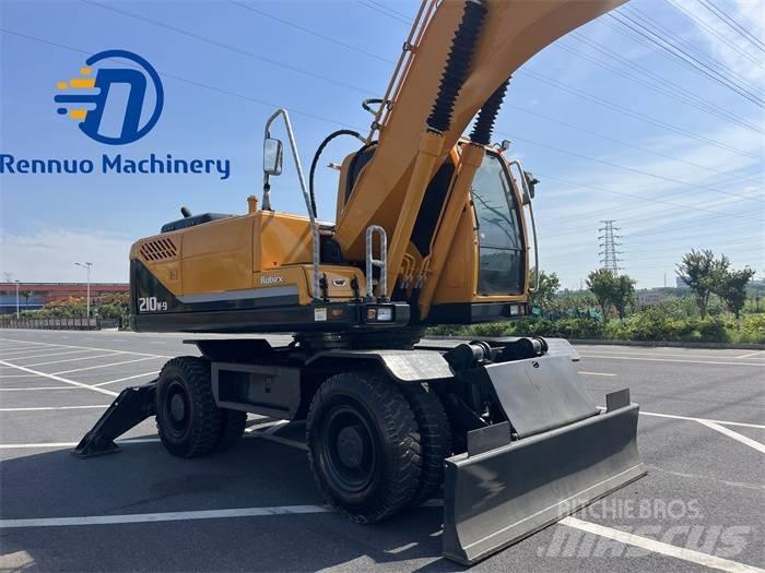 Hyundai R210W-9 Excavatoare cu roti