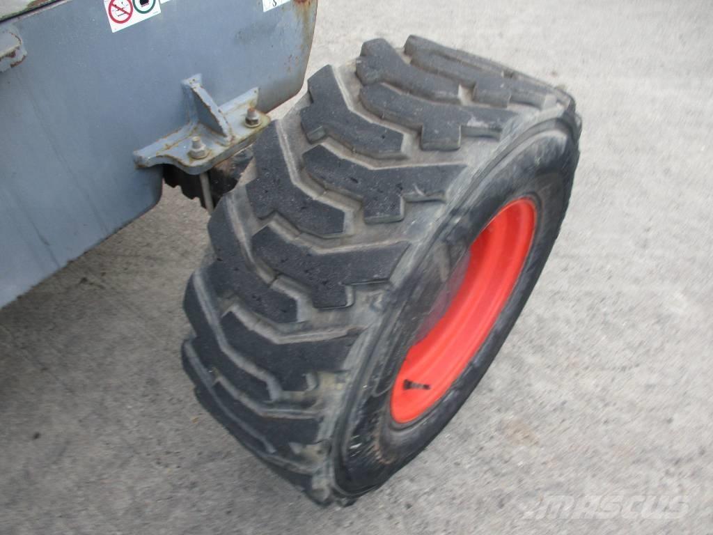 SkyJack SJ 51AJ (395) Nacele compacte autopropulsante