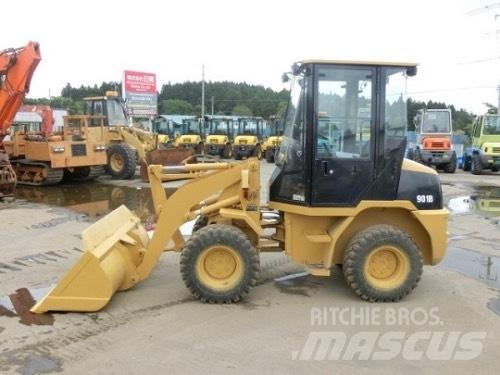 CAT 901B Incarcator pe pneuri