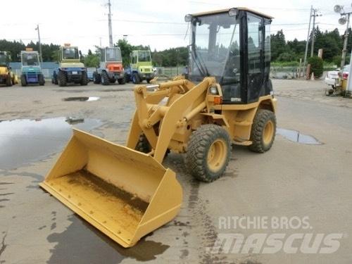 CAT 901B Incarcator pe pneuri
