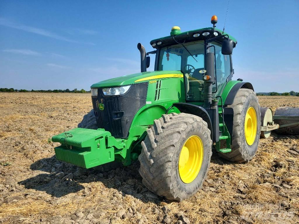 John Deere 7200 R Tractoare