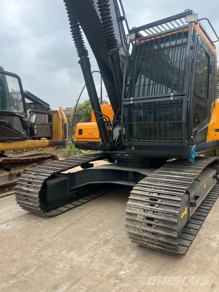 Hyundai HX220HD Excavatoare pe șenile
