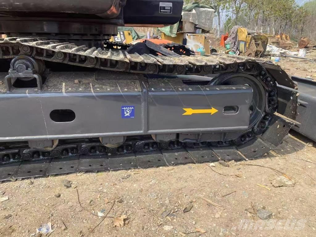 Doosan DX 75-9 C Excavatoare 7t - 12t