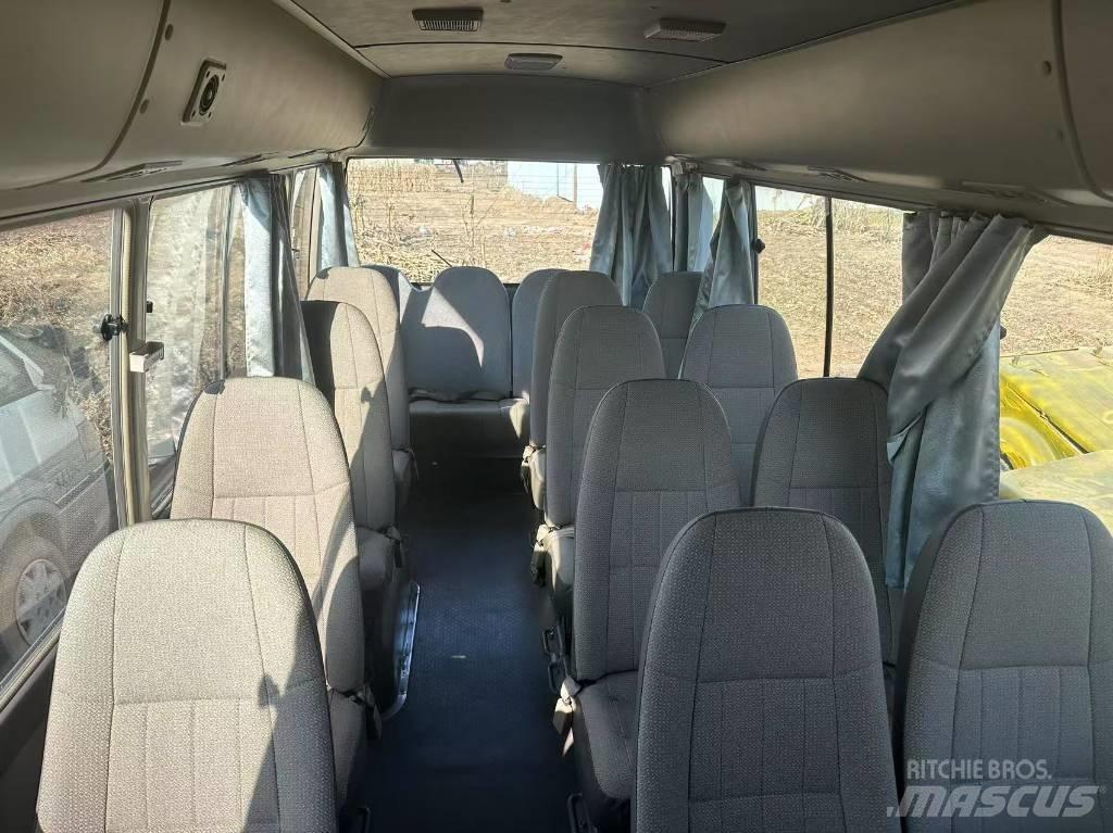 Toyota Coaster Bus Mini autobuze