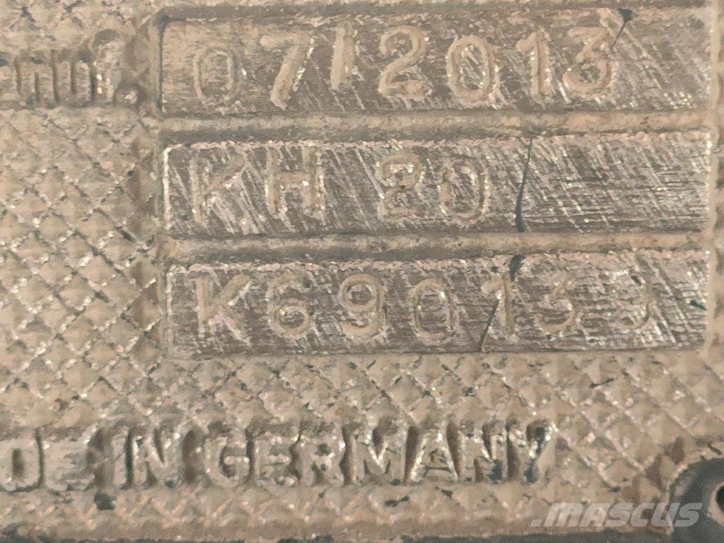 Klemm 806-3D Burghiu usor