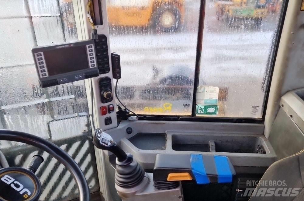 JCB 457 Incarcator pe pneuri