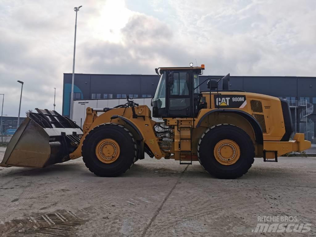 CAT 980M Incarcator pe pneuri
