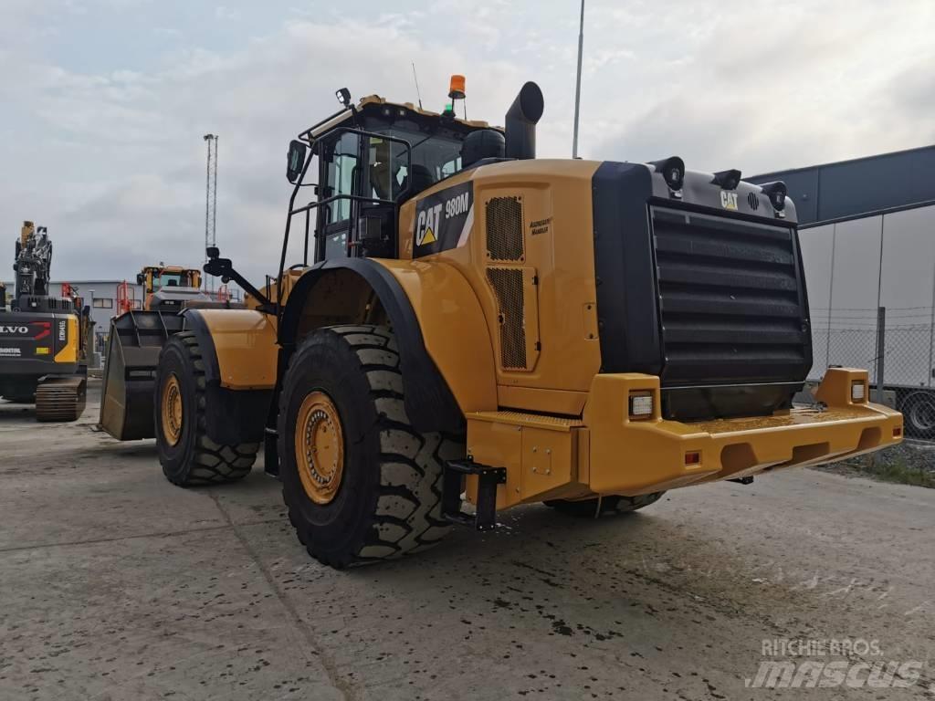 CAT 980M Incarcator pe pneuri