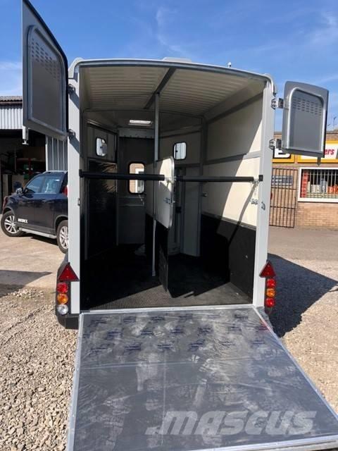 Ifor Williams HB511R Alte remorci