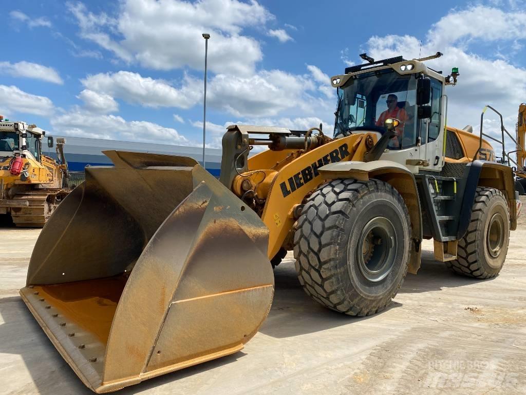 Liebherr L 576 Incarcator pe pneuri