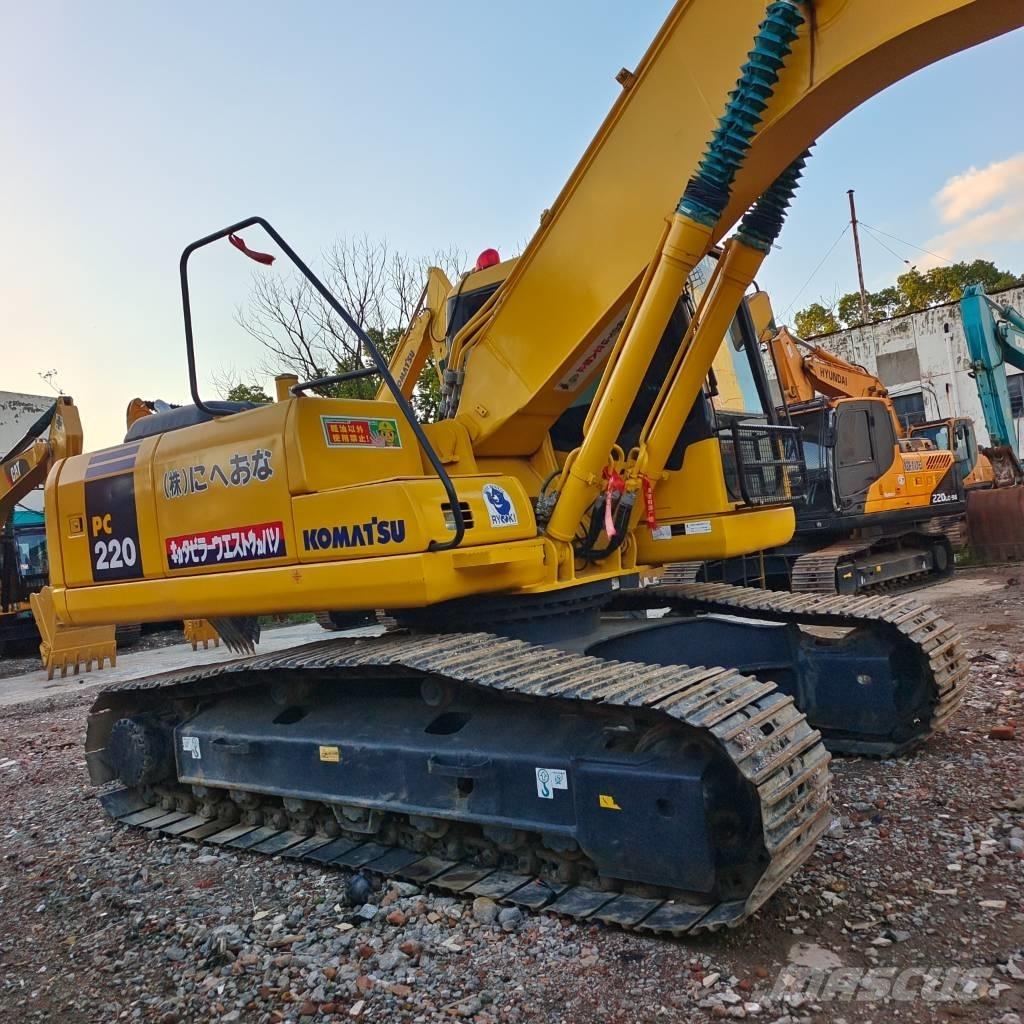 Komatsu PC 220 Excavatoare pe șenile

