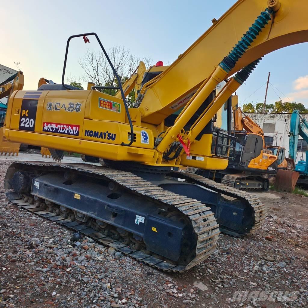 Komatsu PC 220 Excavatoare pe șenile

