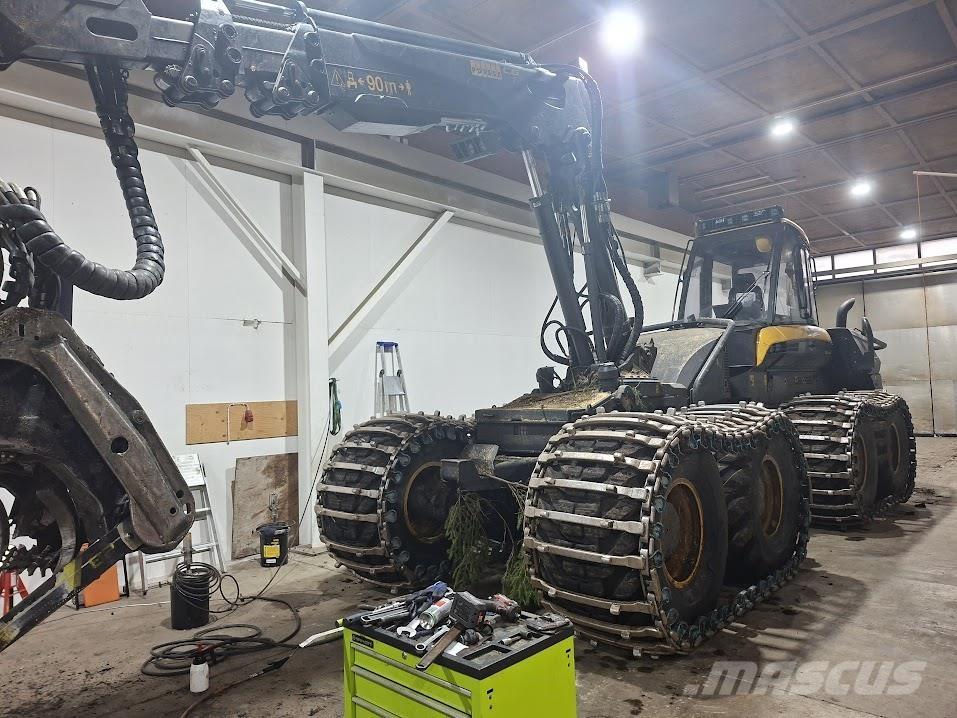 Ponsse Bear 8W Combine forestiere