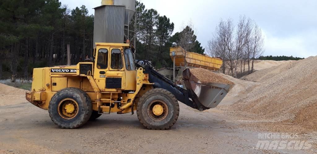  Cargadora volvo L90 Mini incarcatoare
