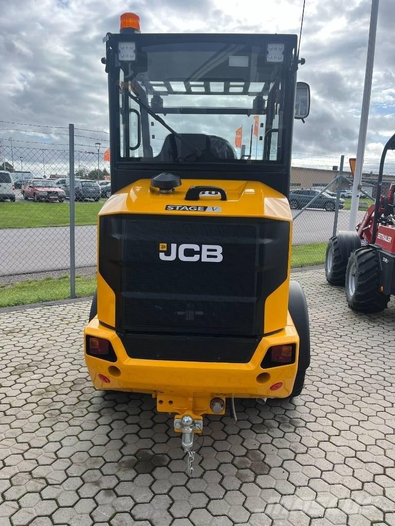 JCB 403 Agri Plus Mini incarcator
