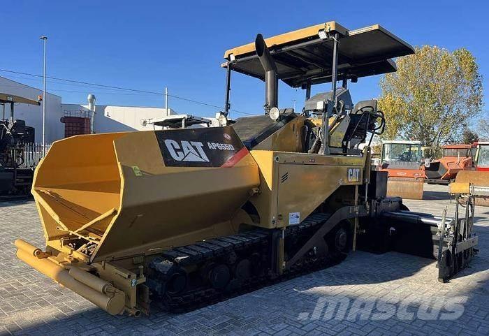 CAT AP 655D Pavatoare asfalt