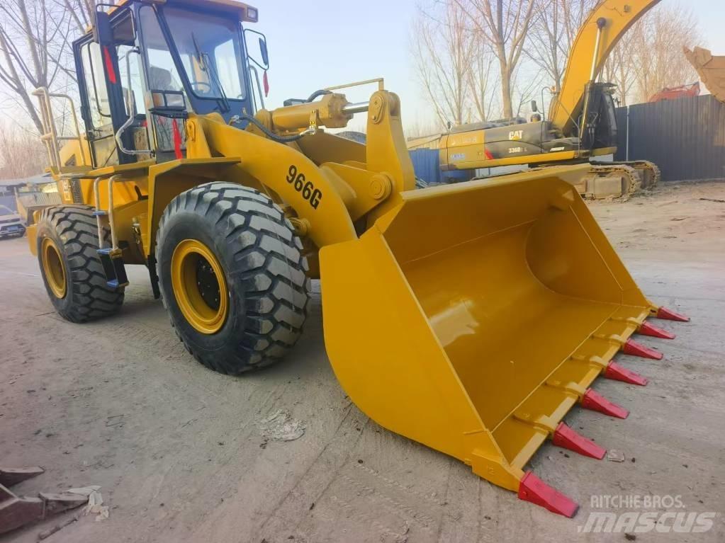 CAT 966G Incarcator pe pneuri