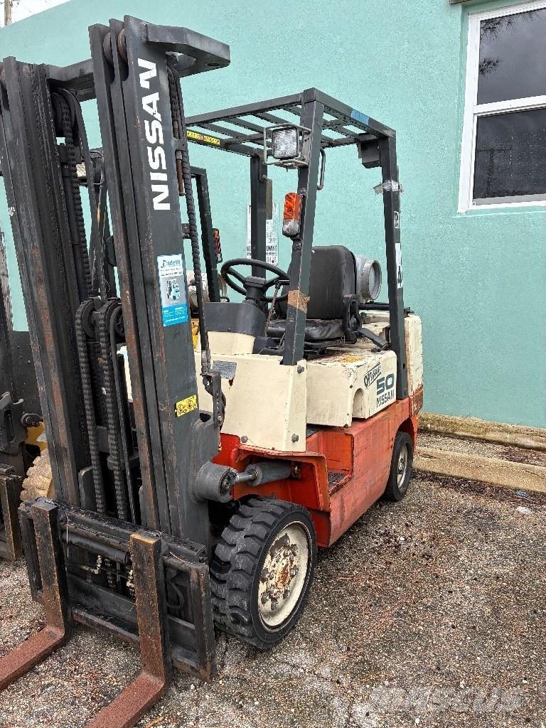 Nissan CP102 A 25 PV Strivuitoare-altele
