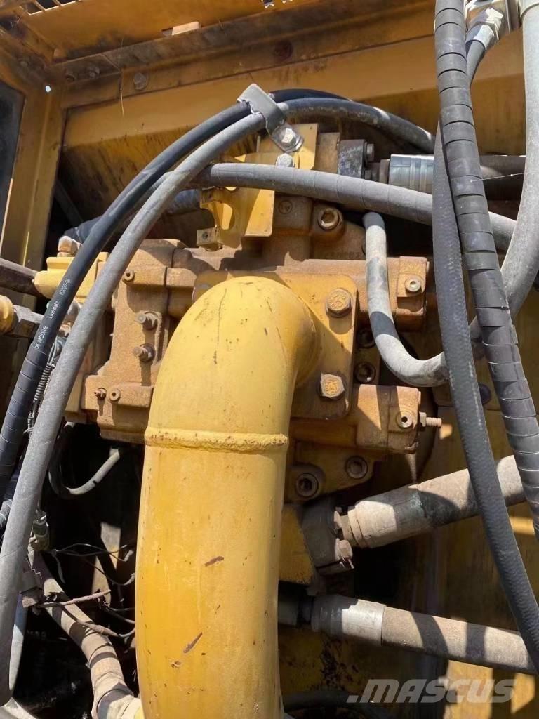 CAT 336 Excavatoare pe șenile
