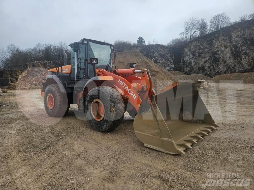 Hitachi ZW 220 Incarcator pe pneuri