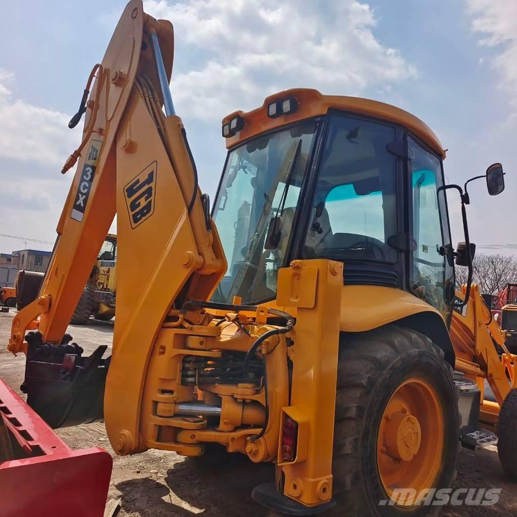 JCB 3 CX Buldoexcavatoare