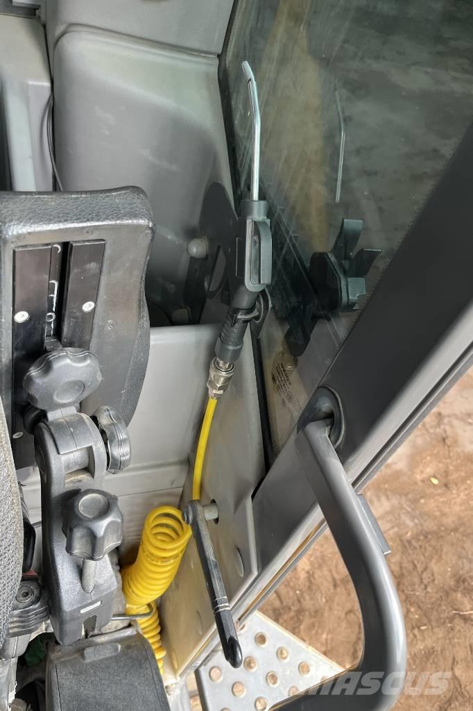Volvo EC 300 EL Excavatoare pe șenile
