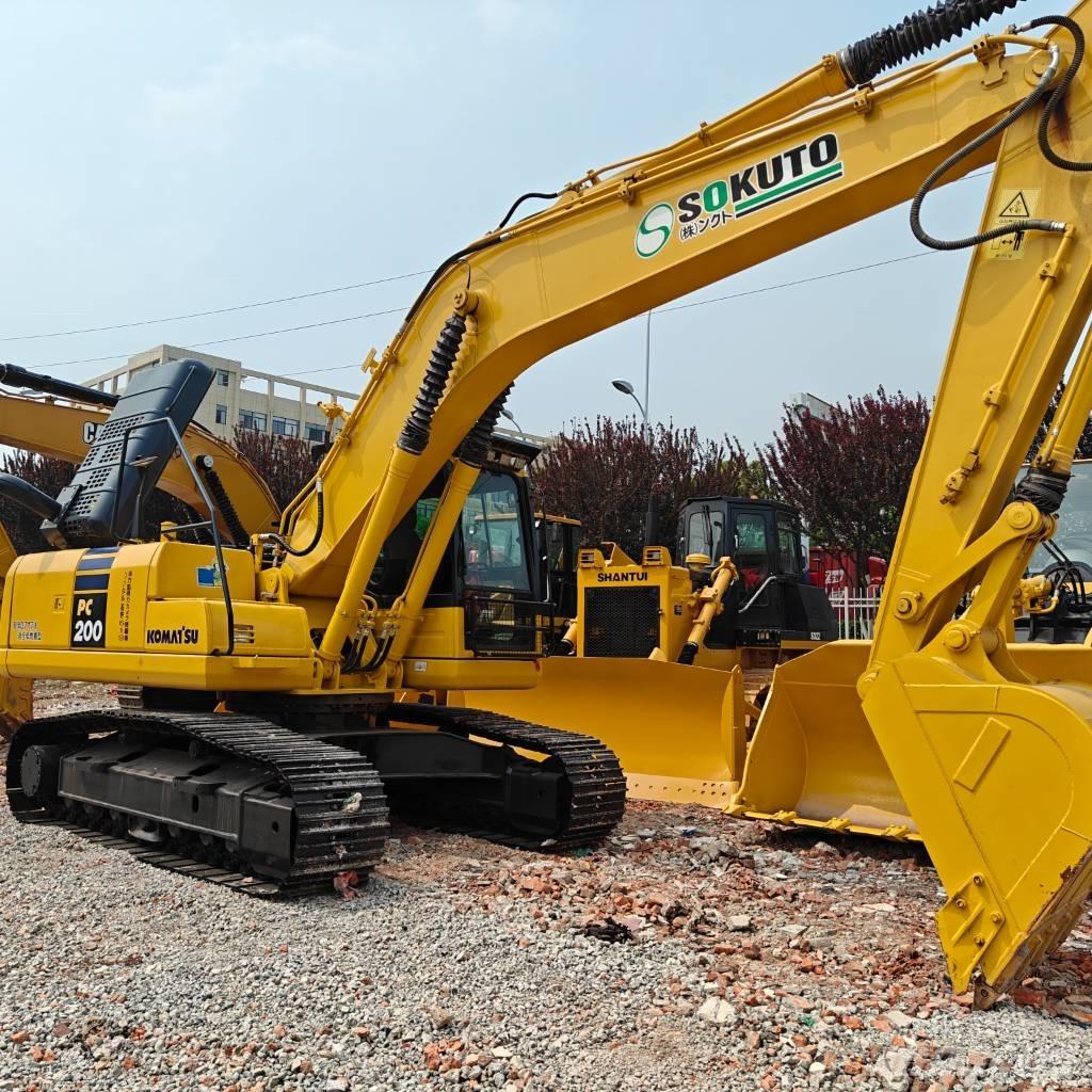 Komatsu 200-8 Excavatoare pe șenile
