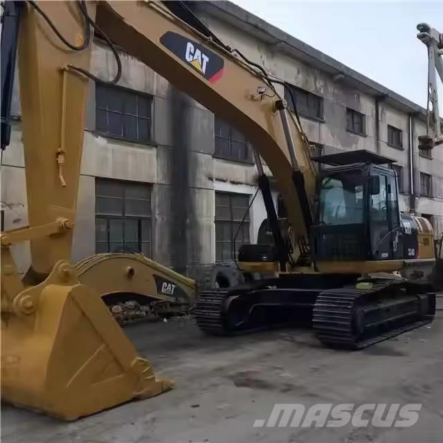 CAT 324 D Excavatoare pe șenile
