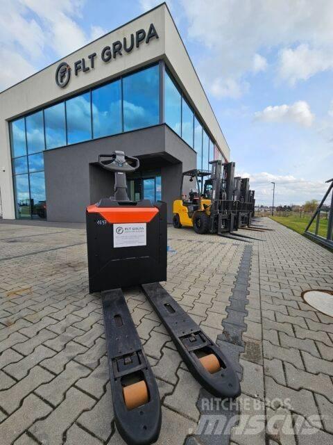 BT LPE 200 Transpaleta cu platforma