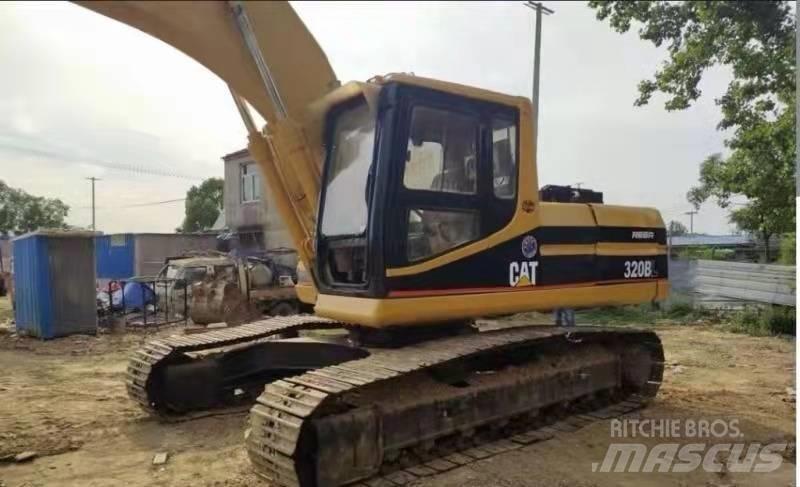 CAT 320 B Excavatoare pe șenile
