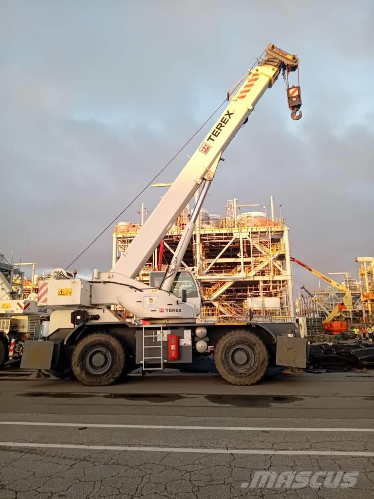 Terex RT 1070 Macara teren accidentat