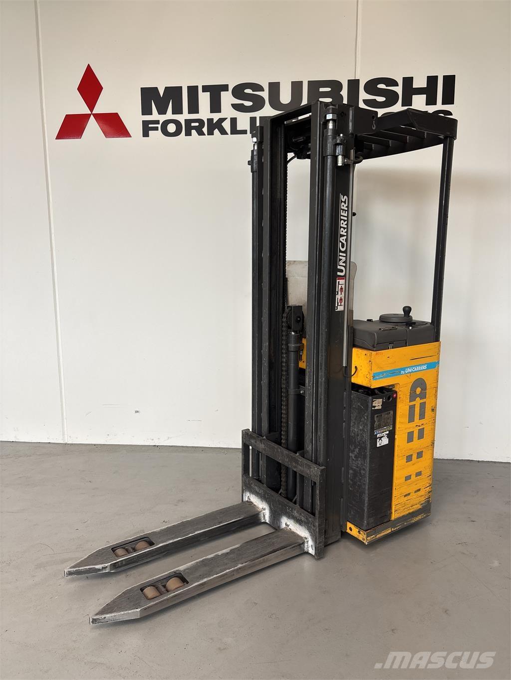 Atlet A160 Transpaleti autopropulsanti