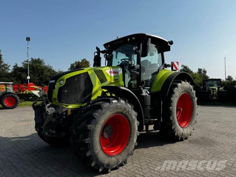 CLAAS AXION 810 Tractoare