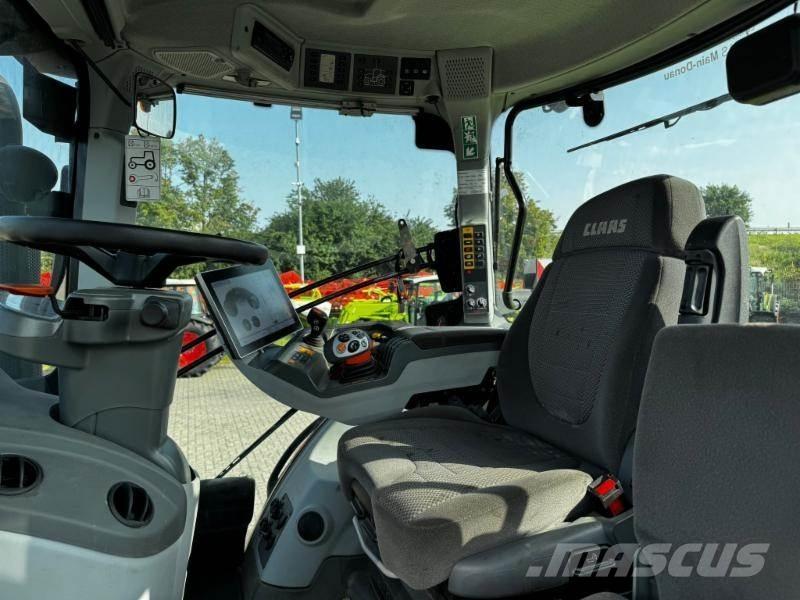 CLAAS AXION 810 Tractoare
