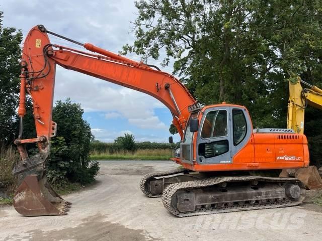 Doosan DX 225 LC Excavatoare pe șenile
