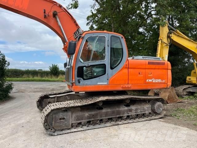 Doosan DX 225 LC Excavatoare pe șenile
