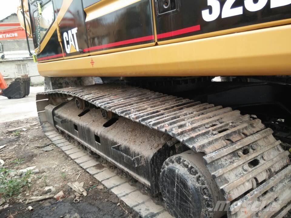 CAT 325 B Excavatoare pe șenile
