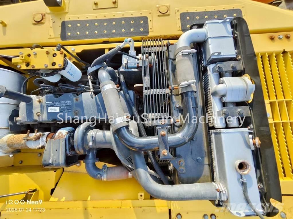 Komatsu 200-8 Excavatoare pe șenile
