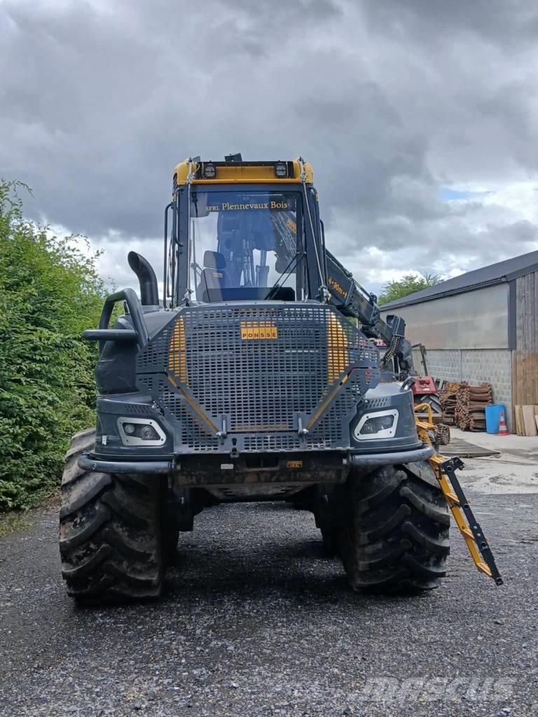 Ponsse Bear 8W Combine forestiere