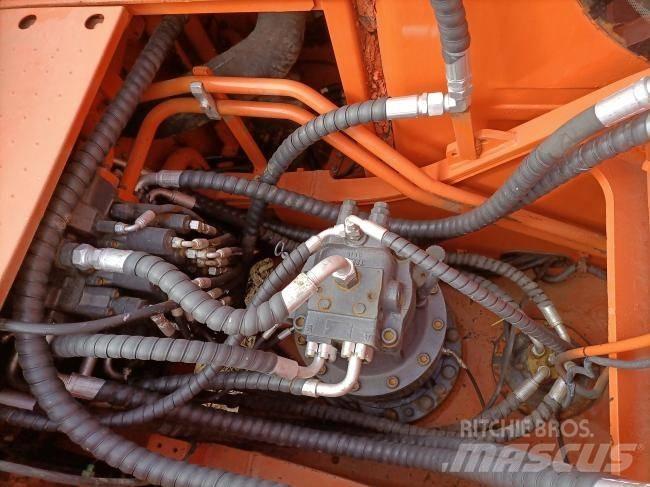 Doosan DX 300 Excavatoare pe șenile
