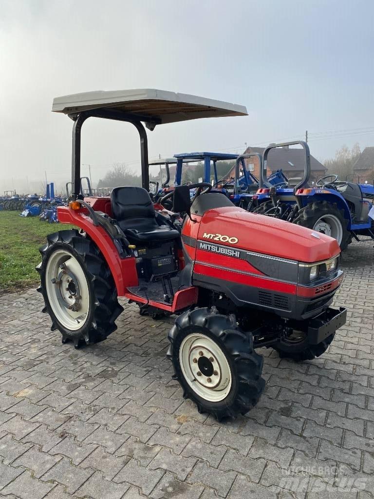 Mitsubishi MT200 Tractoare compacte