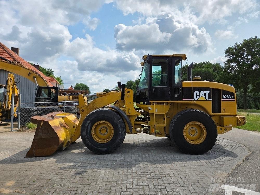 CAT 928G Incarcator pe pneuri