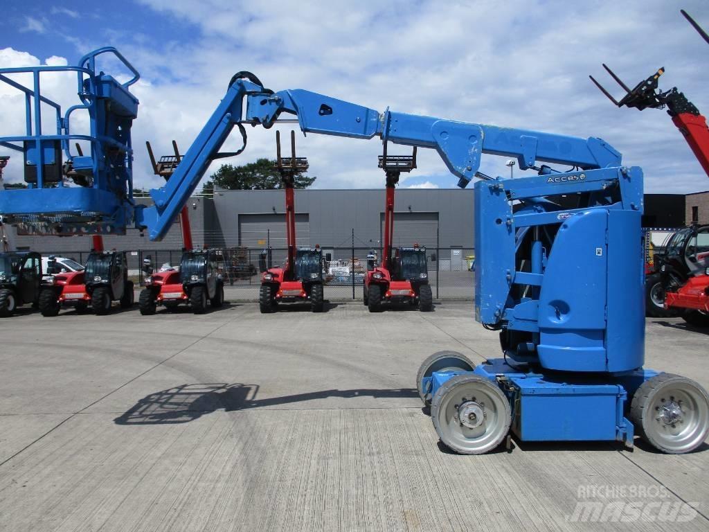 JLG E 300 AJP (180) Nacele cu brat articulat