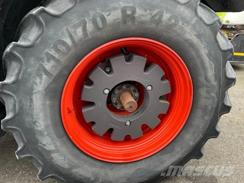 CLAAS Axion 870 Tractoare